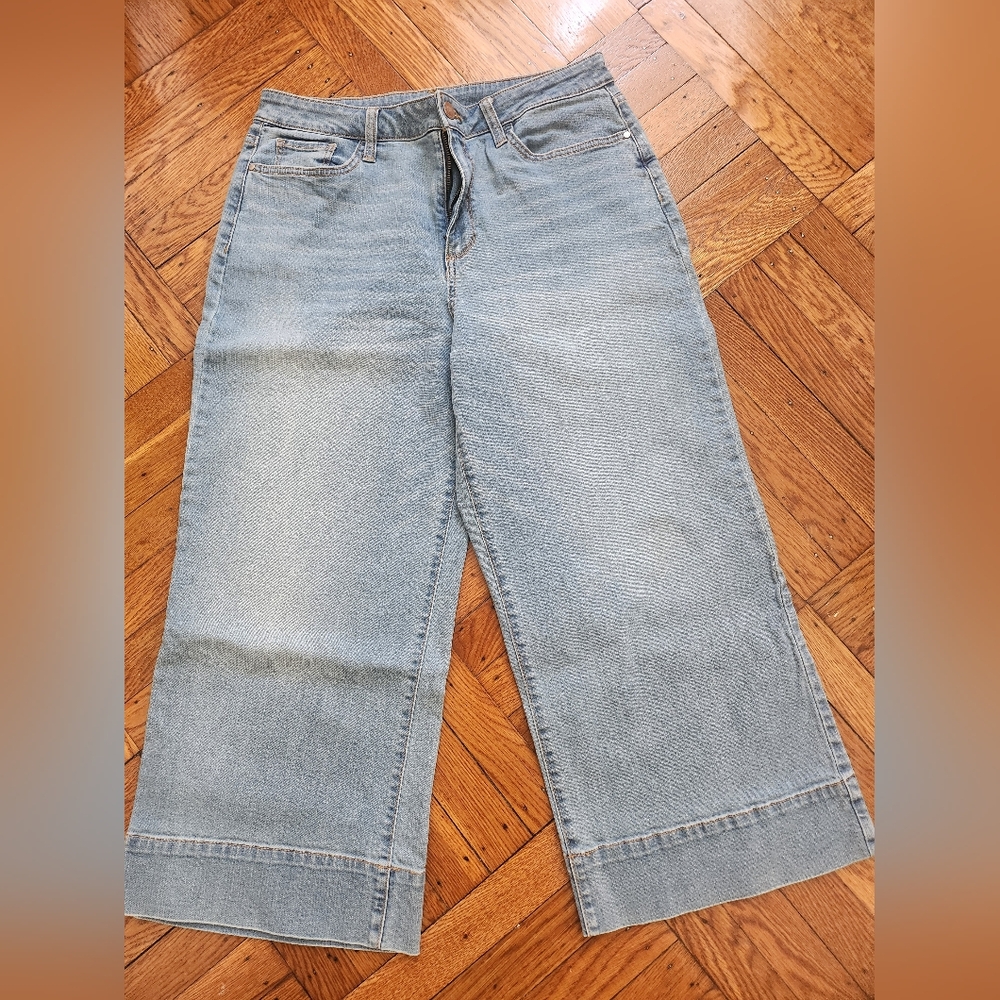 Women's Light Blue Wide-Leg Jeans (Goucho's Are Back) What Are You Waiting for?